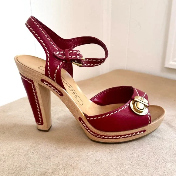 Gorgeous MARC JACOBS Sangria Wood Heeled Buckle Sandals 38 8 Platform Italy $690 - Picture 2 of 14